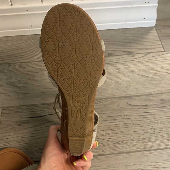 Minnetonka Suede Wedge Sandal - Picture 8 of 8